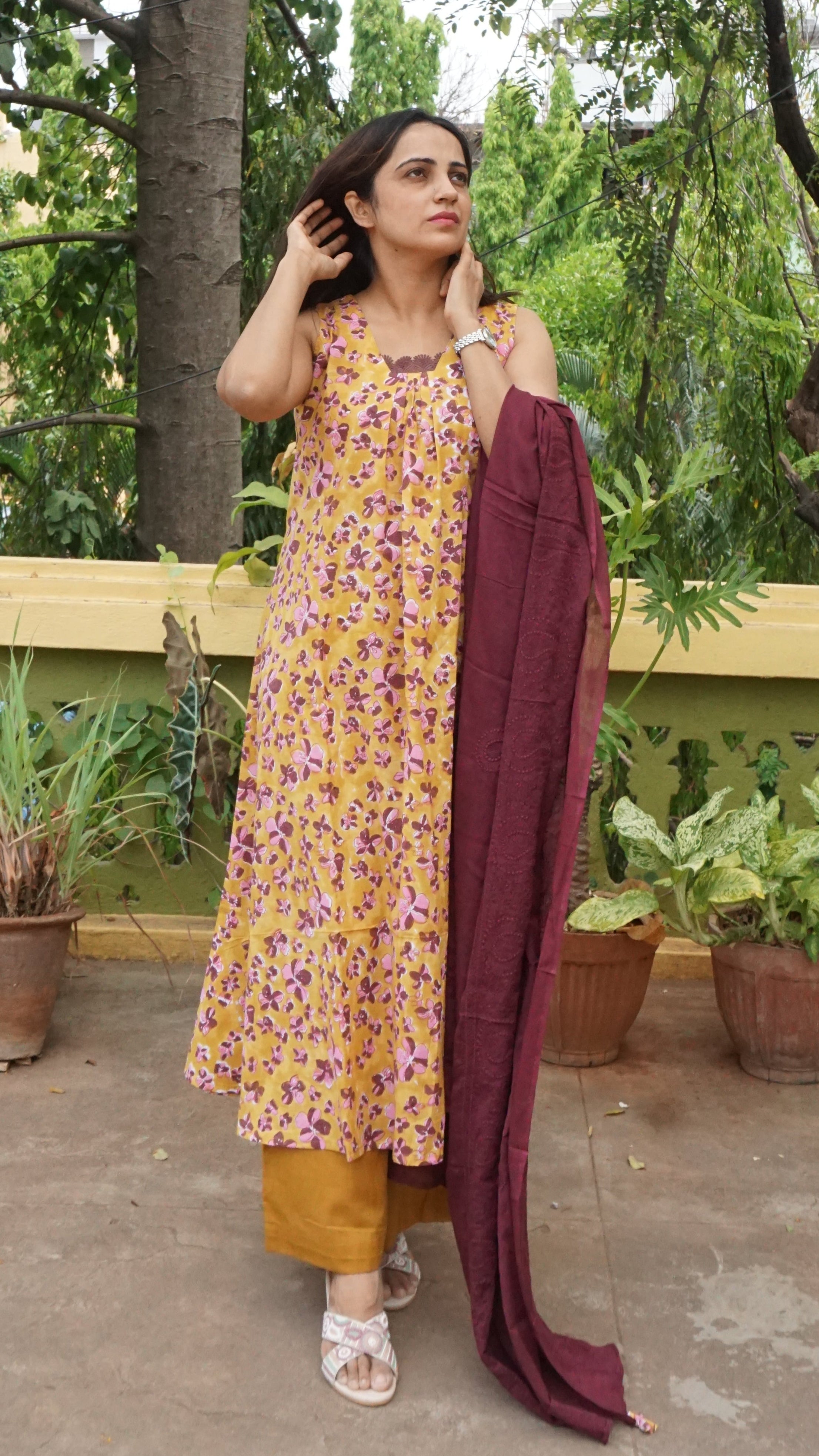 Mustard floral set