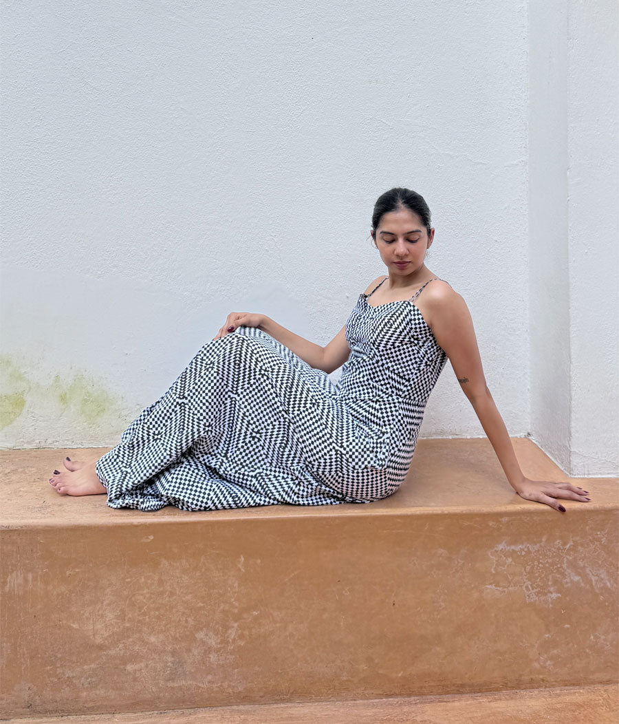 Black and White Block-printed Cotton Dress – Hirnee