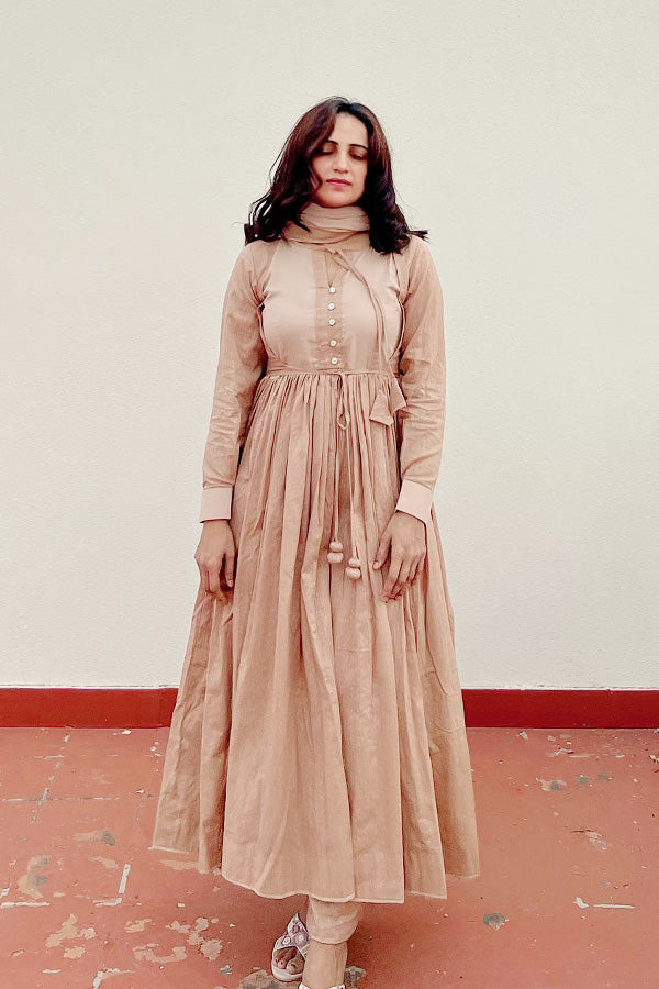 Graceful beige Anarkali Suit Set – Hirnee
