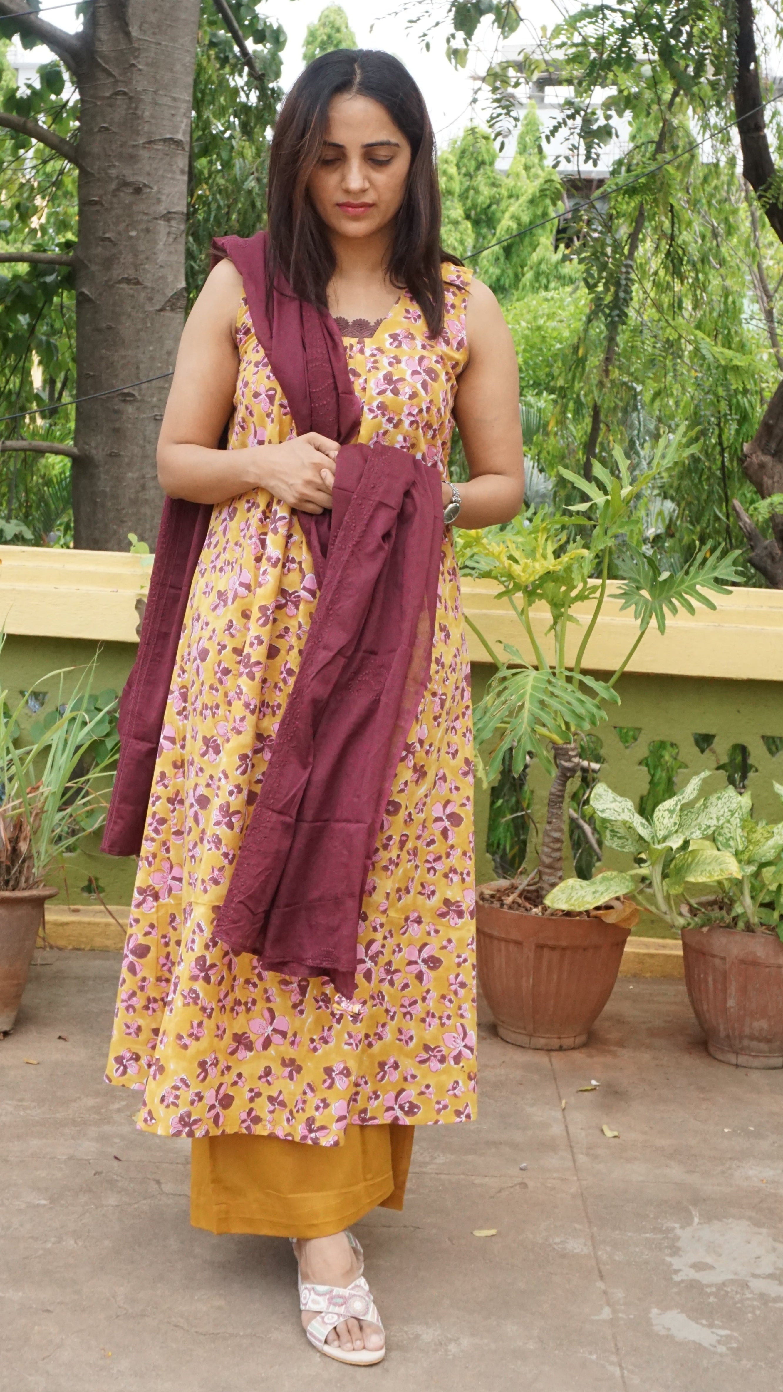 Mustard floral set