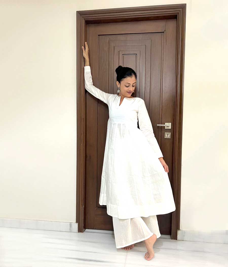Solid Cotton Kurta Set - White Full Sleeve