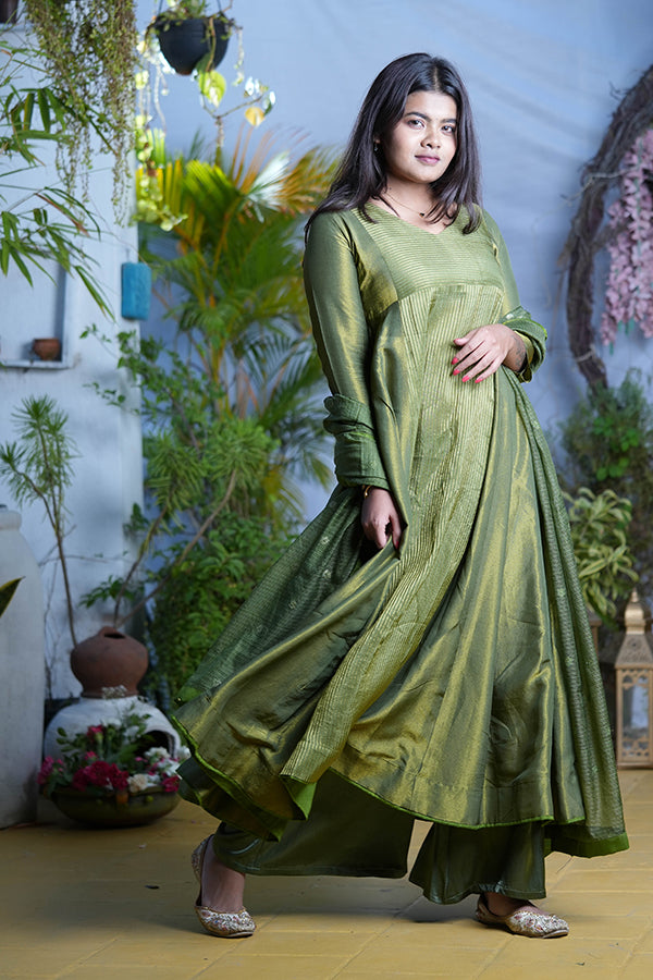 Green Tissue Suit